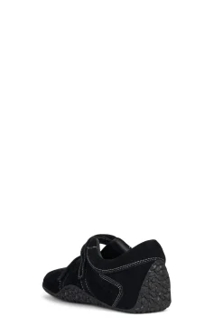 Store ATHLETIC Sneaker