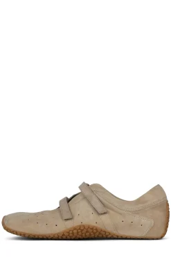 Store ATHLETIC Sneaker