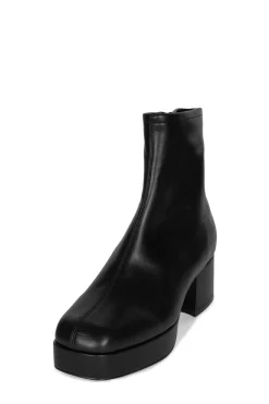 Clearance CAPACITY Closed Toe|Platform