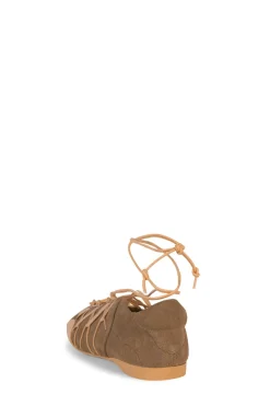 Fashion M-V-P Sneaker