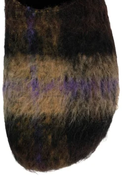 Hot SENSIBLE Closed-toe