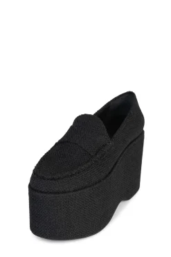 Store SOARING Closed Toe