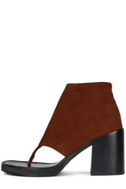 Hot TRUST Block|Sandals